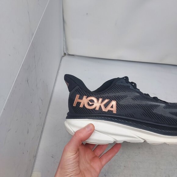 Hoka One One WOMENS Clifton 9 Low Black Sneaker - Picture 4 of 9
